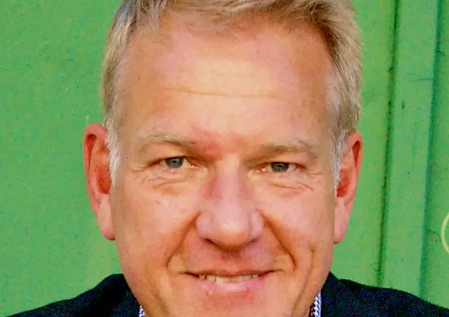 Erik Robertson